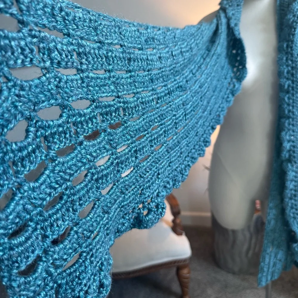 Hand-Knit Blue Scarf Pashmina